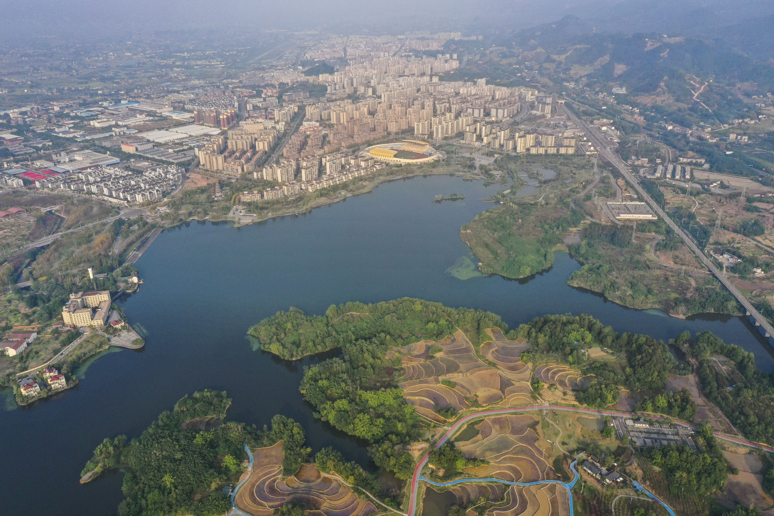 沒有大江大湖為何能成“國際濕地城市”？——重慶市梁平區(qū)探索濕地保護(hù)利用新路徑觀察